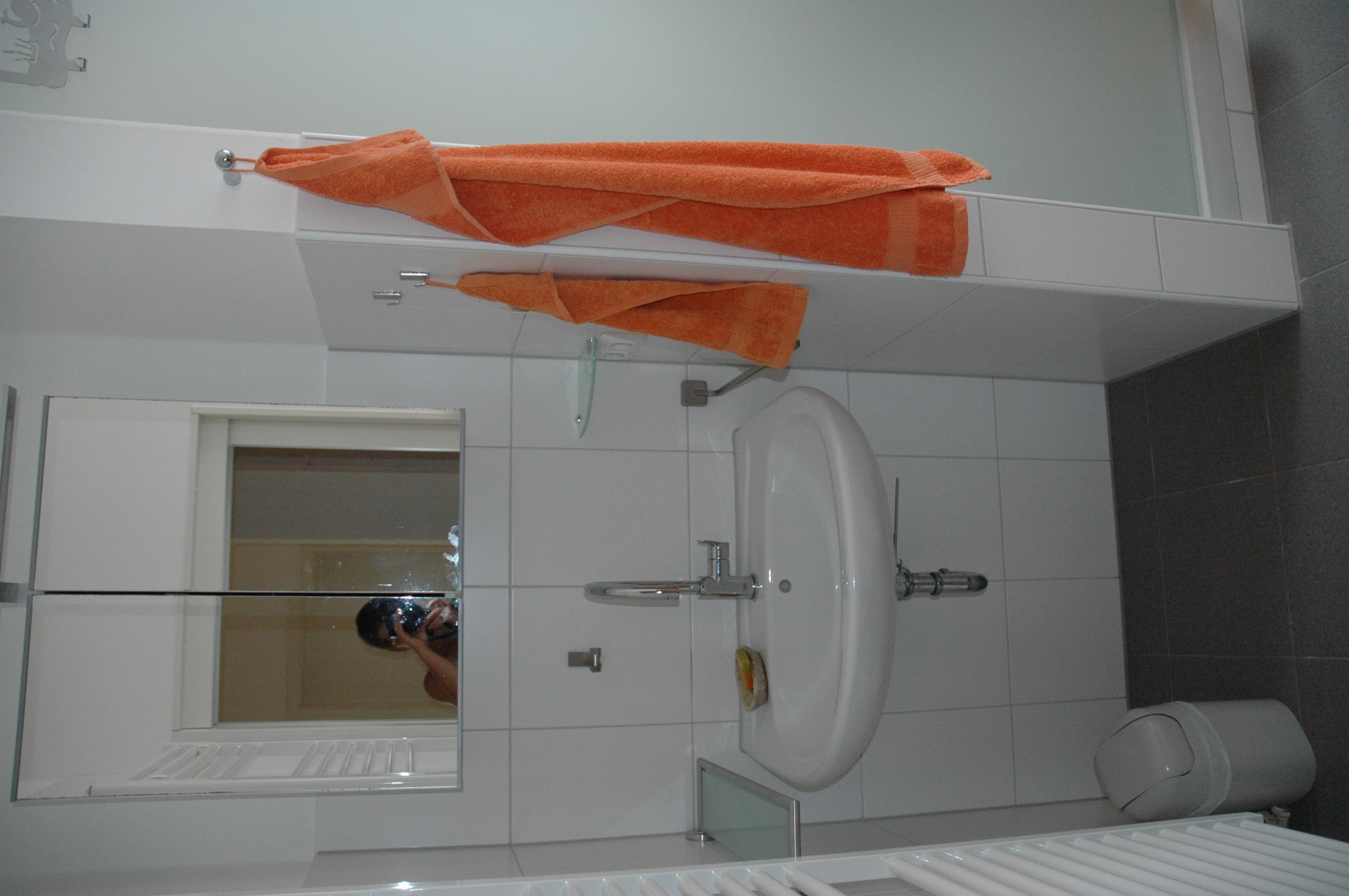 Rollstuhl-Urlaub: Bad OG - Sophies Haus