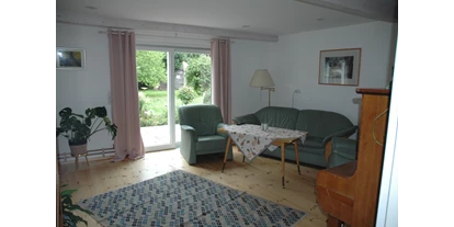 Rollstuhlgerechte Unterkunft - Unterkunftsart: Ferienhaus - Wohnzimmer - Sophies Haus