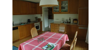 Rollstuhlgerechte Unterkunft - Unterkunftsart: Ferienhaus - Küche, Essplatz - Sophies Haus