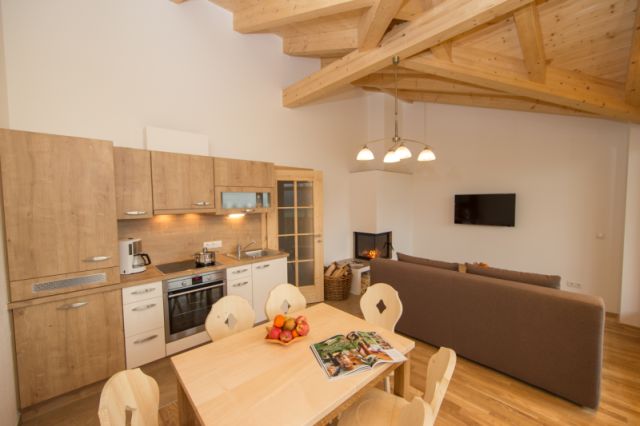 Rollstuhl-Urlaub: OG Küche - ChaletMandl bei Zell am See