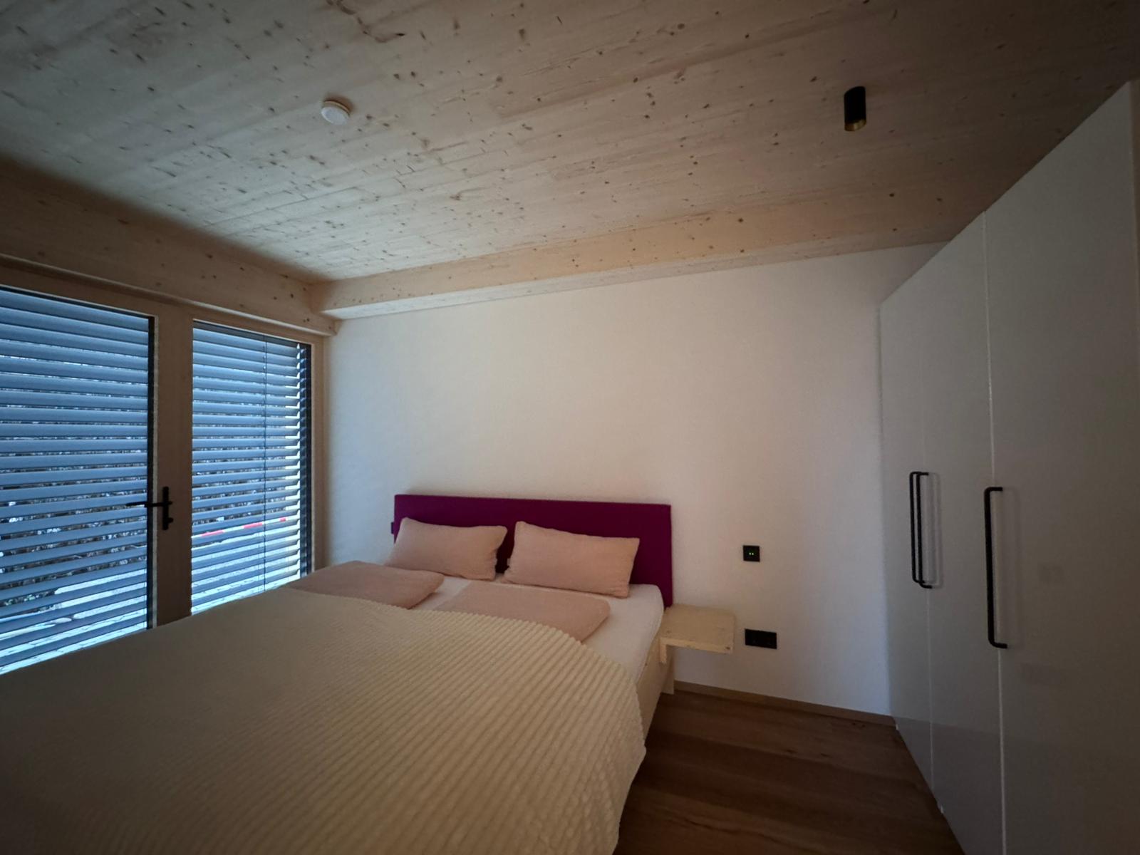 Rollstuhl-Urlaub: Schlafzimmer - Rosenhof Pfingstrose