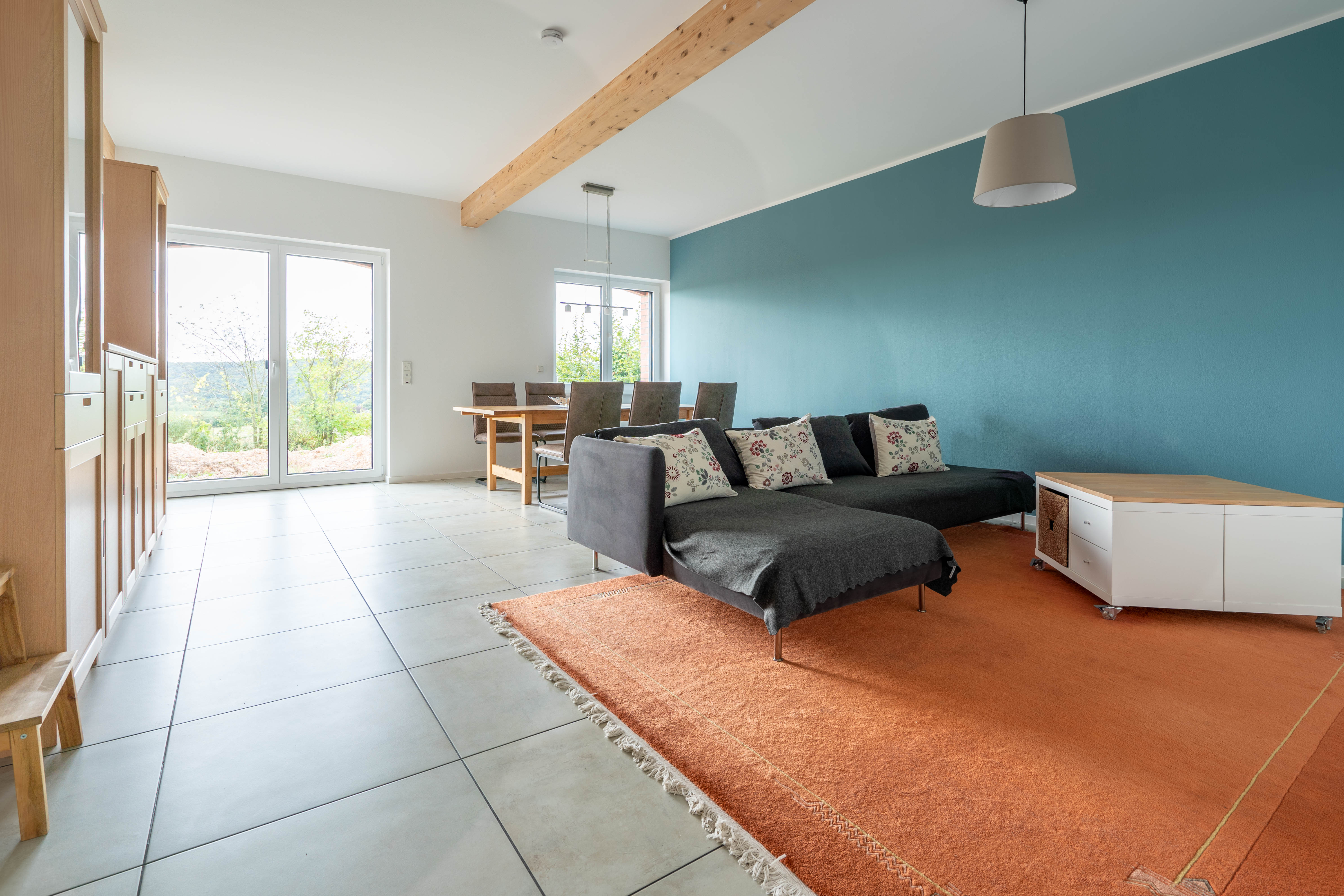 Rollstuhl-Urlaub: Ferienwohnung Weincastell im Rebenmeer