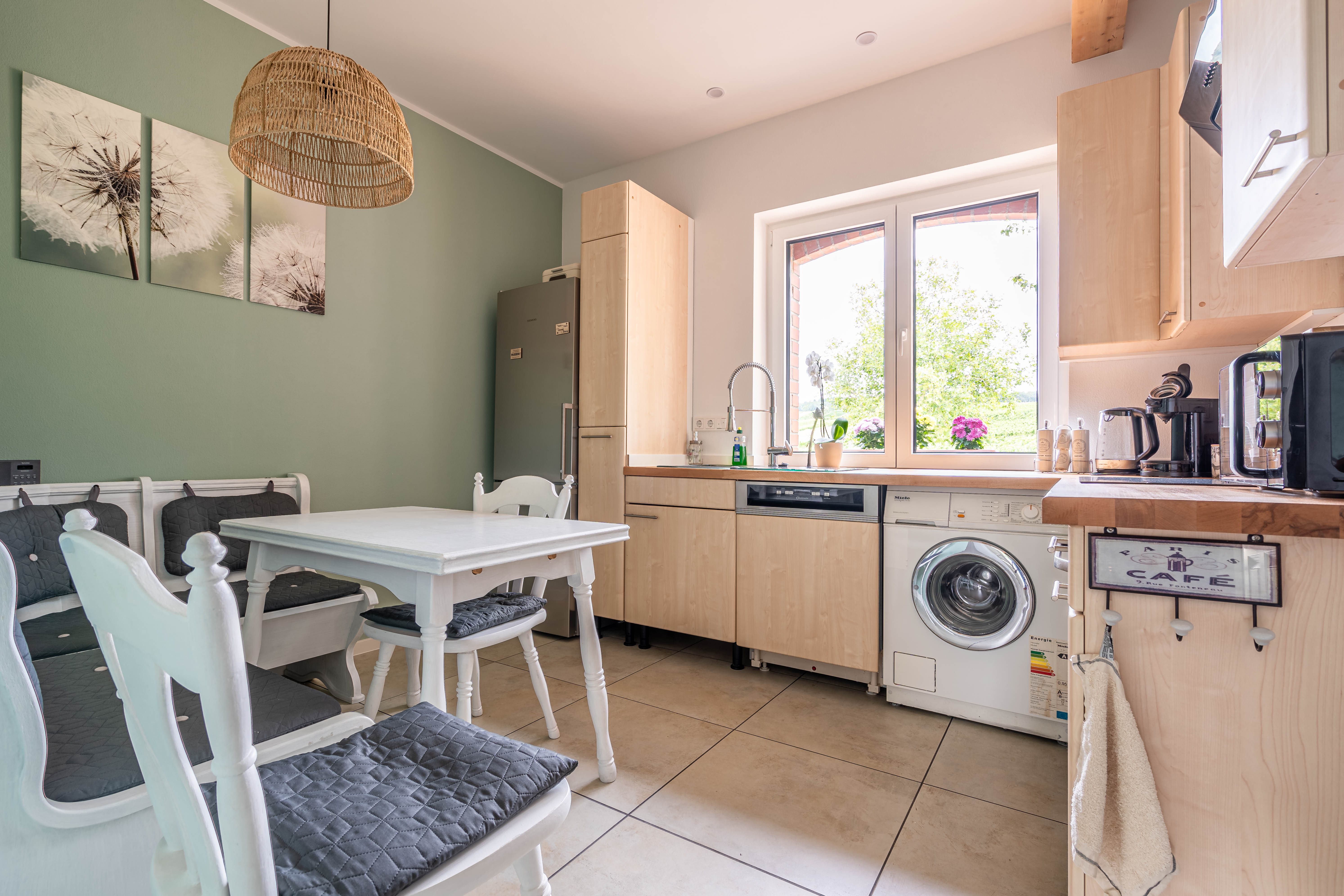Rollstuhl-Urlaub: Ferienwohnung Weincastell im Rebenmeer