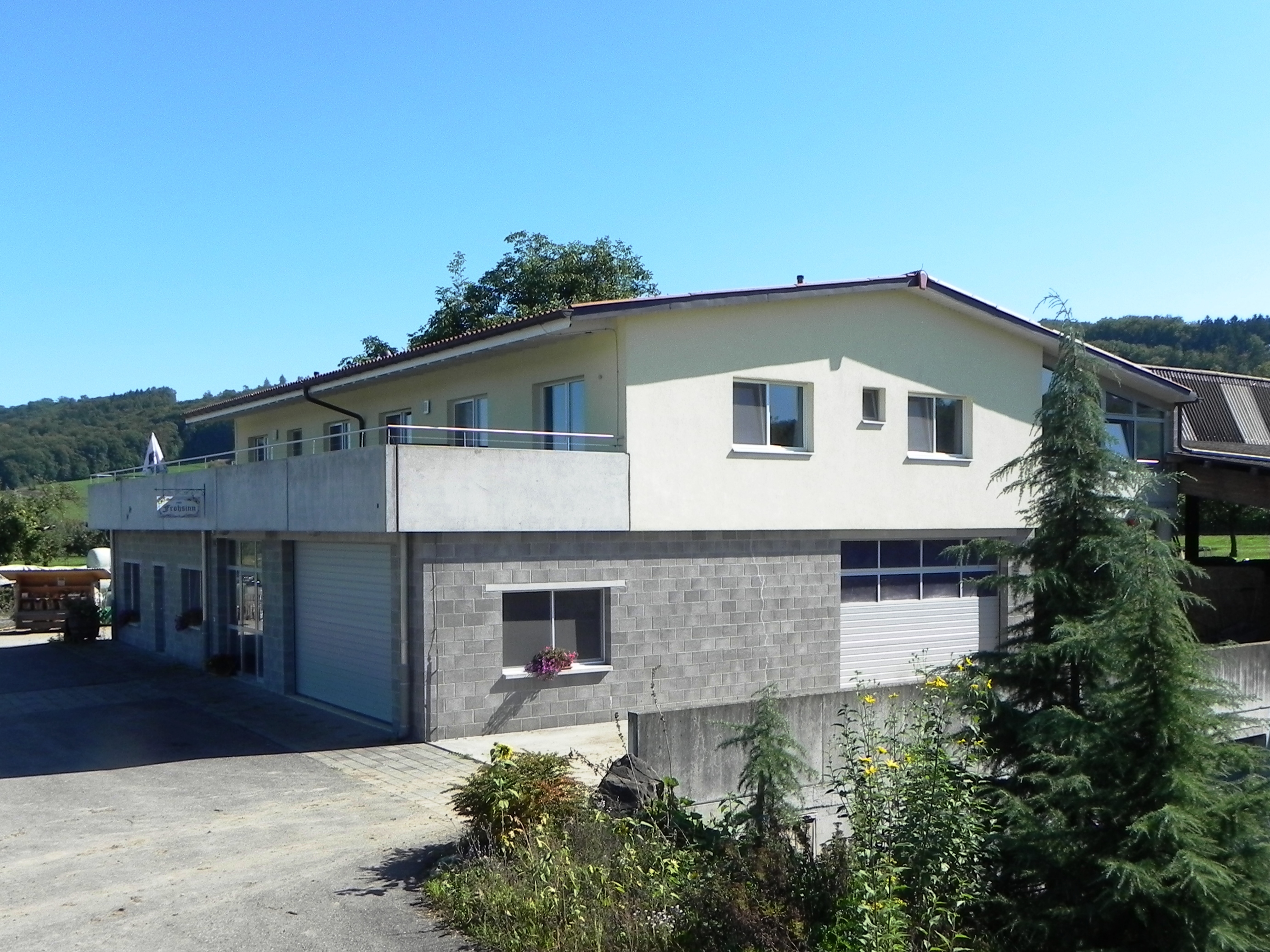 Rollstuhlgerechte Unterkunft - Unterkunftsart: Ferienwohnung - PLZ 8564 (Schweiz) - Aussenansicht - Zum Frohsinn