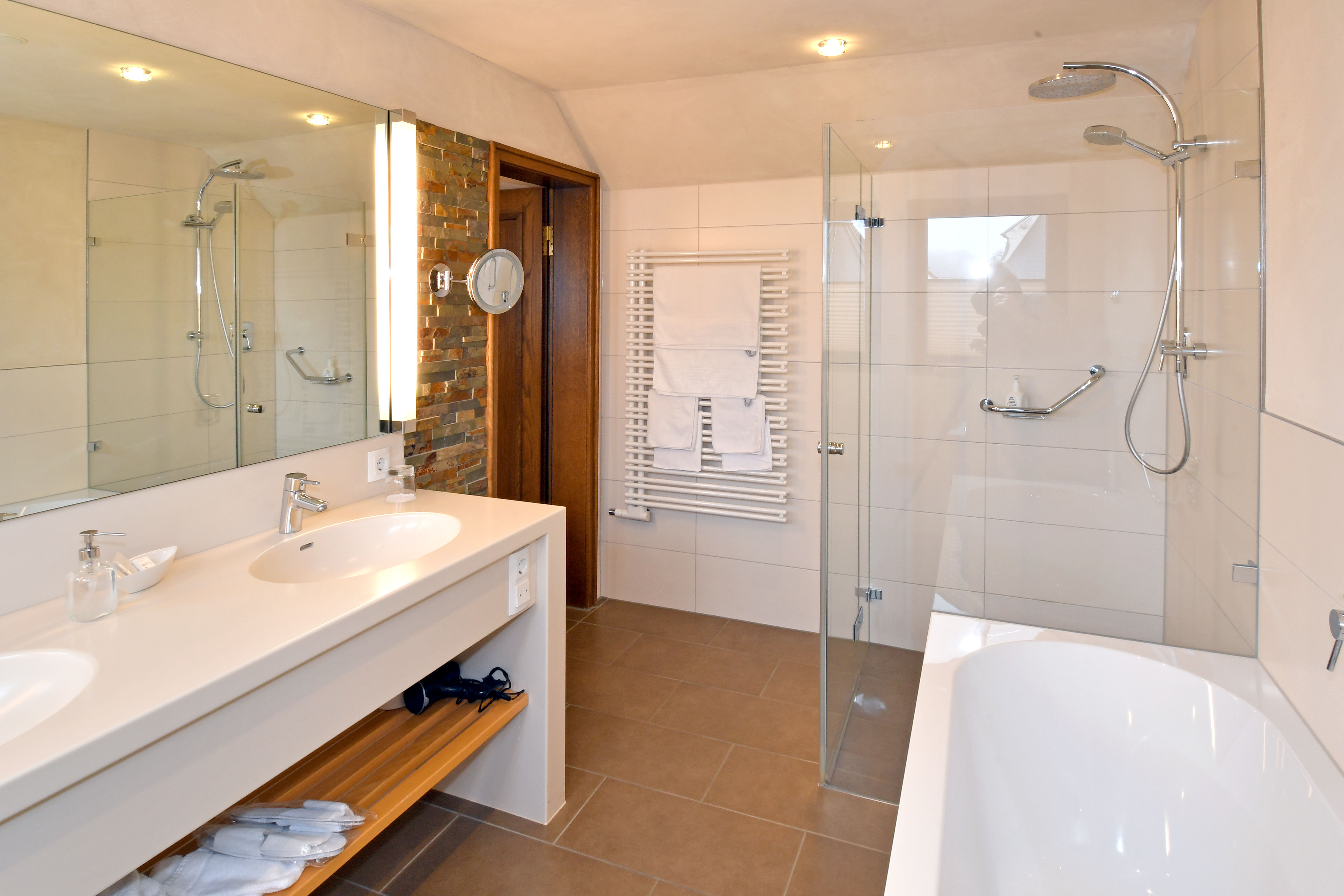 Rollstuhl-Urlaub: Hotel & Weinhaus Anker