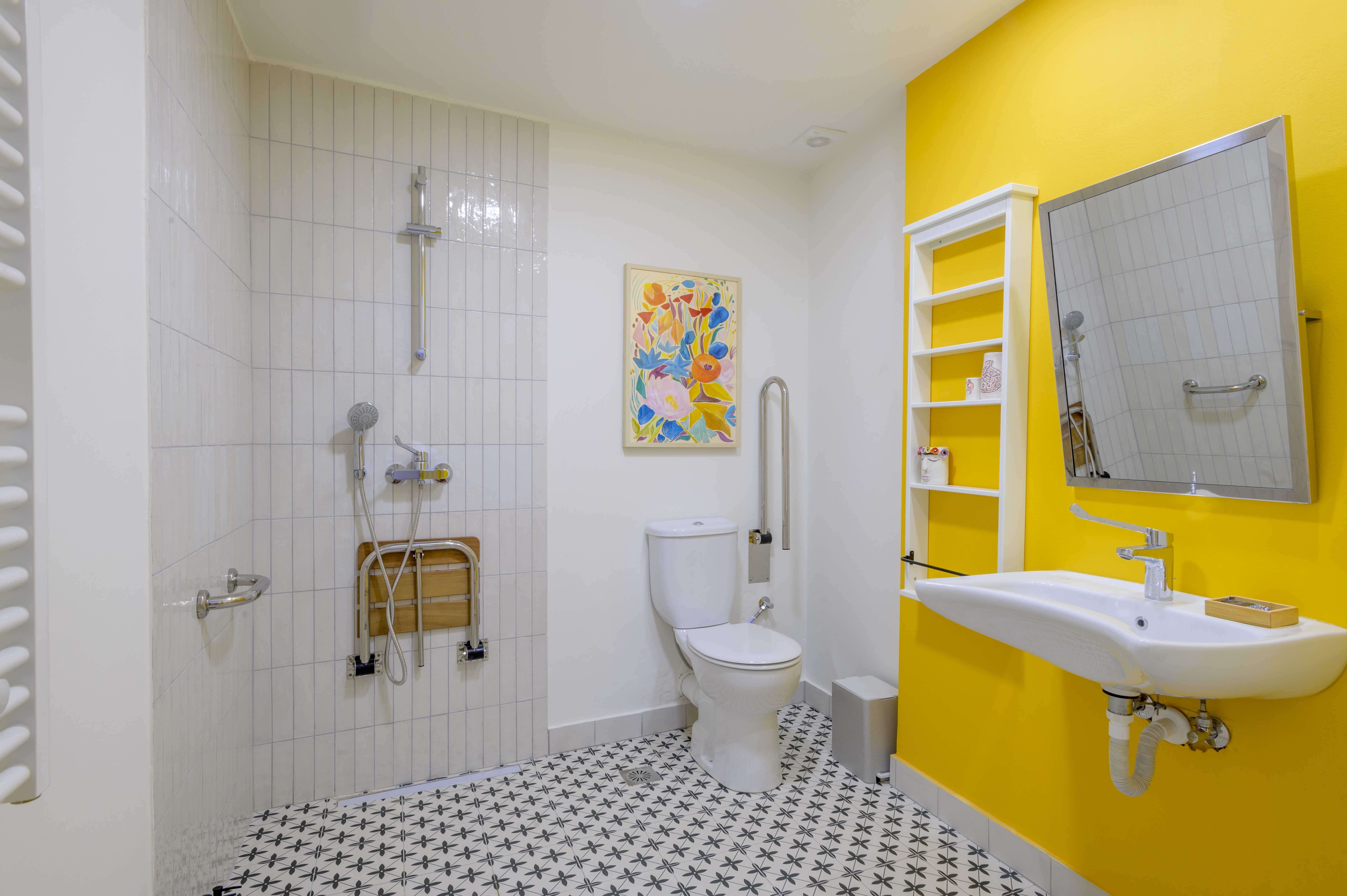 Rollstuhl-Urlaub: WC & Dusche - Exoporta Apartments Kalamata