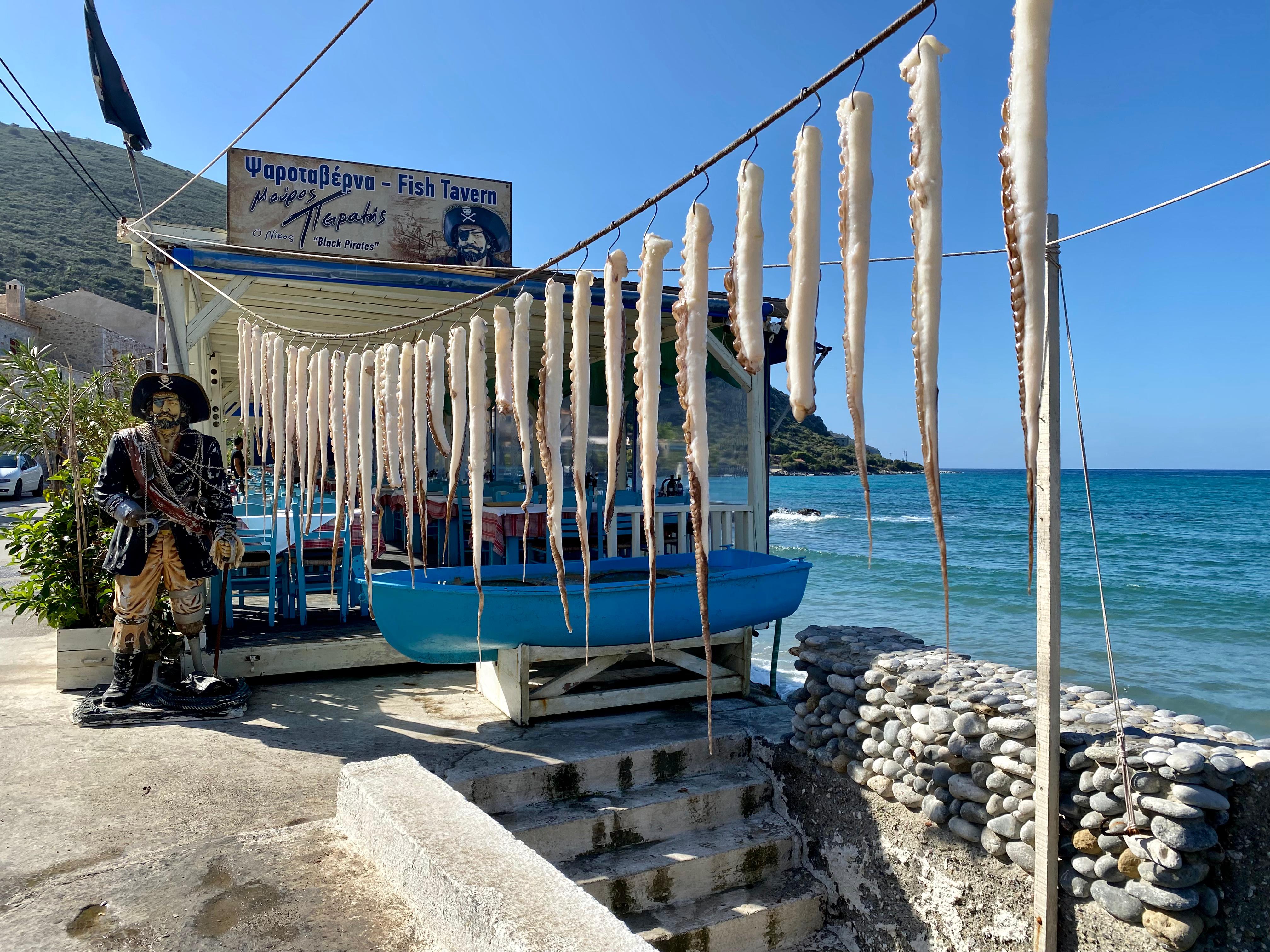 Rollstuhl-Urlaub: Kulinarik am Meer - Exoporta Apartments Kalamata