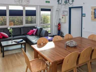 Rollstuhl-Urlaub: Barrierefreies 8-Personen-Ferienhaus - Modestia Groepsverblijf Texel