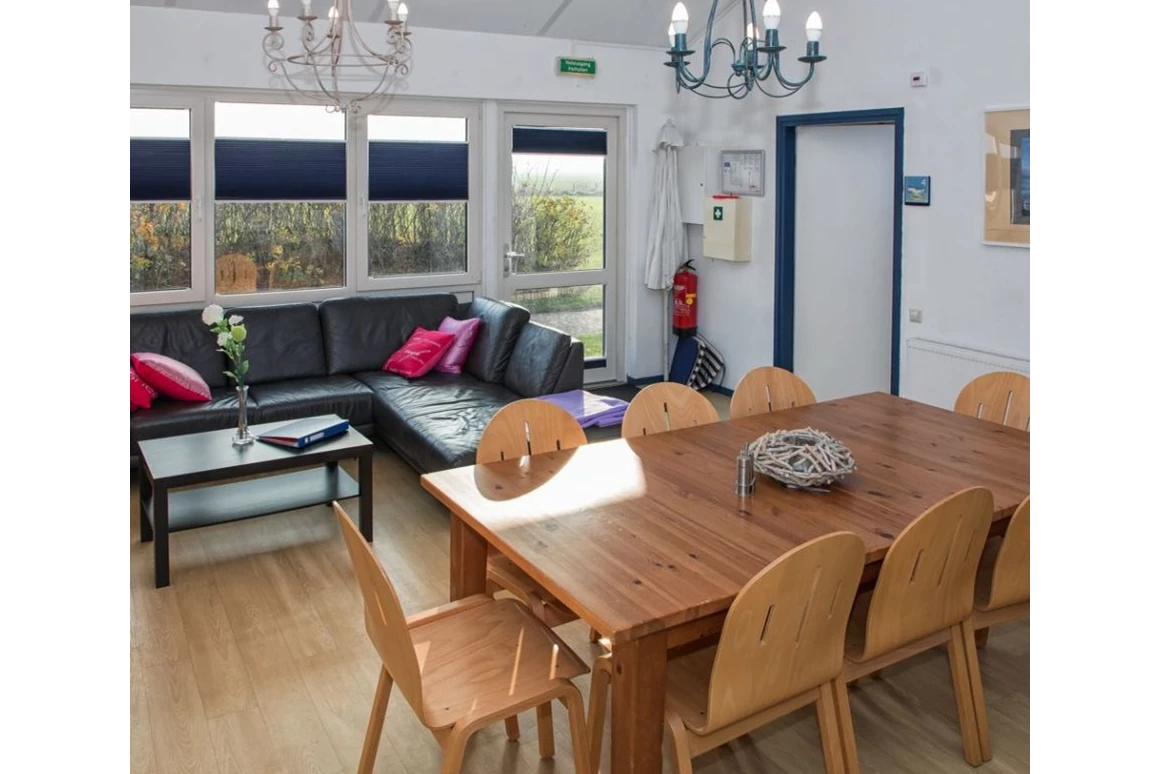 Rollstuhl-Urlaub: Barrierefreies 8-Personen-Ferienhaus - Modestia Groepsverblijf Texel