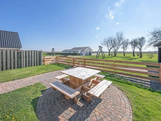 Rollstuhl-Urlaub: Garten mit schöner Aussicht - Modestia Groepsverblijf Texel