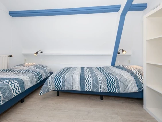 Rollstuhl-Urlaub: Zimmer mit Einzelbetten - Modestia Groepsverblijf Texel