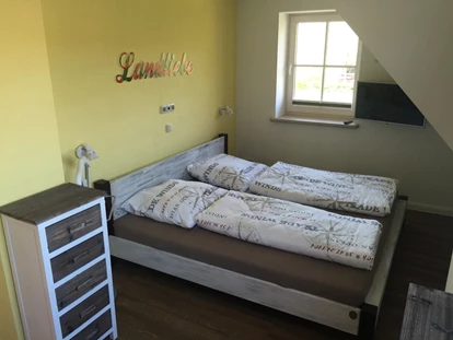 Rollstuhlgerechte Unterkunft - Unterkunftsart: Ferienhaus - Schlafzimmer 3 im Obergeschoß - Ferienhaus“Rügen-Traum“ für bis zu 8 Personen auf Rügen