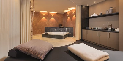 Rollstuhlgerechte Unterkunft - Pflegebett - Wellnessbereich - Allgäu ART Hotel