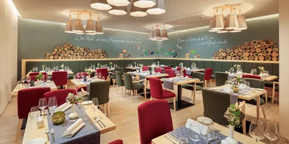 Rollstuhlgerechte Unterkunft - Pflegebett - Restaurant Waldbeere - Allgäu ART Hotel