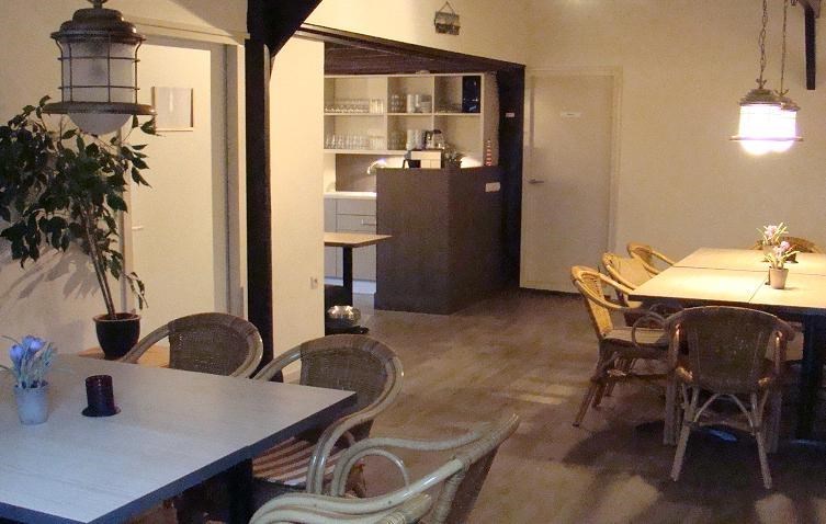 Rollstuhl-Urlaub: Frühstücksraum / Restaurant - Behindertengerechte Gruppenunterkunft auf Ameland (Niederlande)
