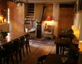Rollstuhl-Urlaub: Schweinebar Frühstücksraum/ Partyraum für 30 Personen mit Ofen kleinem Dancefloor Küche Wc.... - landhaus bresch