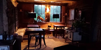 Rollstuhlgerechte Unterkunft - Pflegebett - Tirolerbar in der Scheune - landhaus bresch