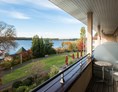 Rollstuhl-Urlaub: Aussicht aus dem barrierefreien Seehotel Rheinsberg - Seehotel Rheinsberg - komplett barrierefreies Hotel am See