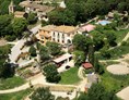 Rollstuhl-Urlaub: Landhaus Mas Alba, Stall und Umgebung. - Equinoterapia Girona Mas Alba