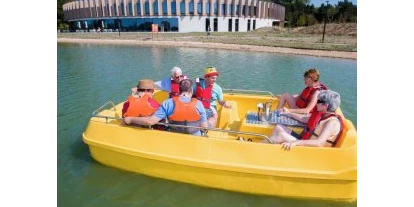 Rollstuhlgerechte Unterkunft - Pflegebett - Tretboot fahren für alle - HOTEL DOMEIN POLDERWIND - Urlaub ohne Einschränkungen