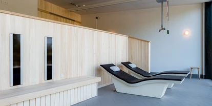 Rollstuhlgerechte Unterkunft - Pflegebett - Ruheliegen im Wellness-Bereich - HOTEL DOMEIN POLDERWIND - Urlaub ohne Einschränkungen