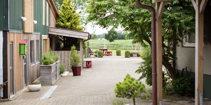Rollstuhlgerechte Unterkunft - Pflegebett - Ferienhof Nordsee - Behindertenferien Nordsee - Ferienhof für Menschen mit & ohne Handicap an der Nordsee