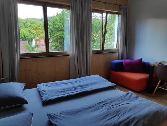 Rollstuhl-Urlaub: Ökologisches barrierefreies Zimmer in RT-Gönningen