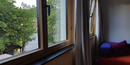 Rollstuhlgerechte Unterkunft - Barrierefreiheit-Merkmale: Für Gäste mit Sehbehinderung oder blinde Menschen - Ökologisches barrierefreies Zimmer in RT-Gönningen