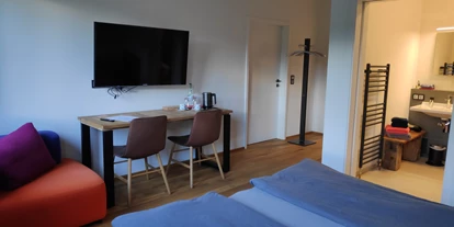 Rollstuhlgerechte Unterkunft - Barrierefreiheit-Merkmale: Für Gäste mit Sehbehinderung oder blinde Menschen - Ökologisches barrierefreies Zimmer in RT-Gönningen