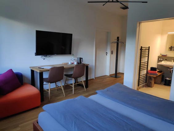 Rollstuhl-Urlaub: Ökologisches barrierefreies Zimmer in RT-Gönningen