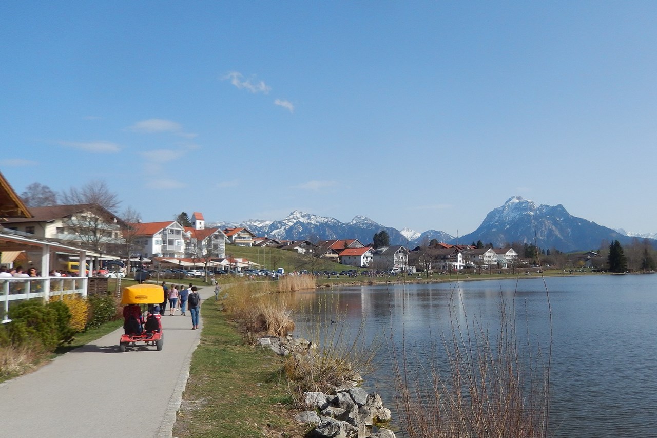 Rollstuhlgerechte Ferienwohnung in Pfronten Ausflugsziele speziell für Rollstuhlfahrer Riviera des Allgäu