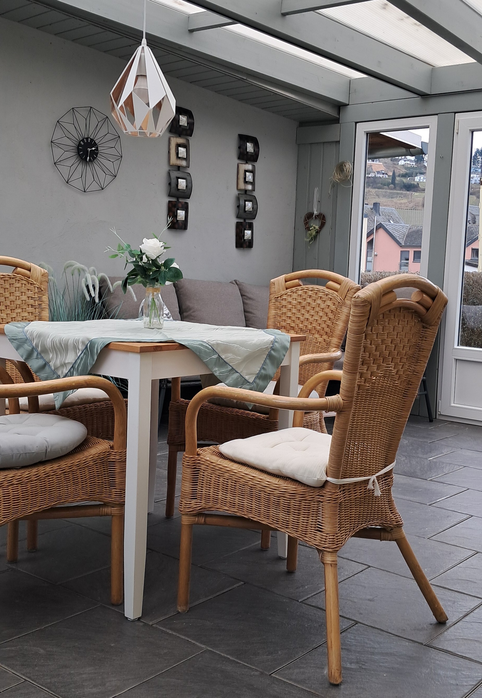 Rollstuhl-Urlaub: Unser Wintergarten mit Sitzgelegenheiten zum Speißen und ausruhen - Ferienhaus in Trittenheim