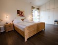 Rollstuhl-Urlaub: Schlafzimmer - Ferienhaus in Trittenheim