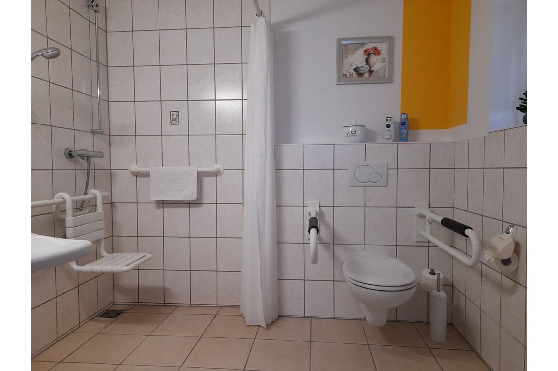 Rollstuhl-Urlaub: Apartment - barrierefreies Bad - Cottage im Fläming - Apartment barrierefrei