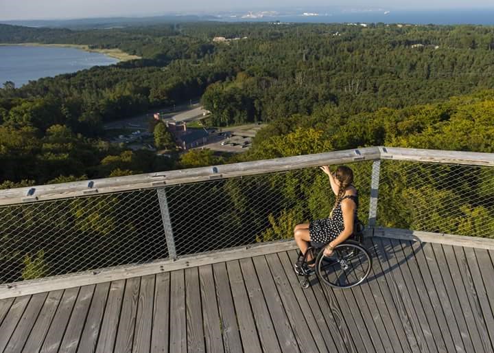 MeerOstseeZeit  Ausflugsziele speziell für Rollstuhlfahrer Baumwipfelpfad im Naturerbezentrum Prora