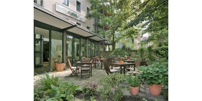 Rollstuhlgerechte Unterkunft - mit Hund - Seiffen/Erzgebirge - Terrasse - Hotel Martha Dresden