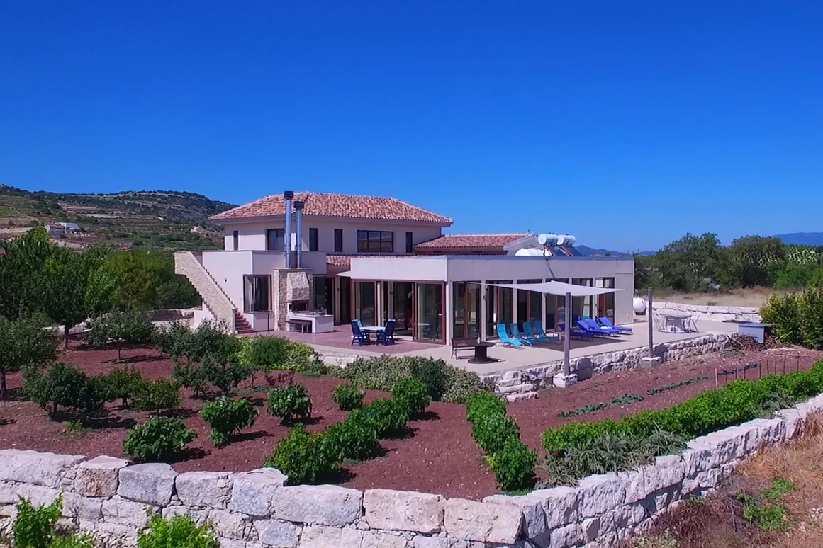 Rollstuhl-Urlaub: Villa Ampelitis mit Panoramablick - Villa Ampelitis