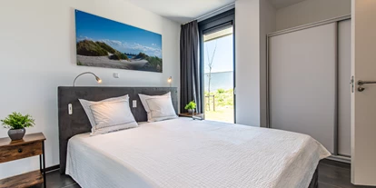 Rollstuhlgerechte Unterkunft - Unterkunftsart: Ferienhaus - Schlafzimmer - Duinvallei 22
