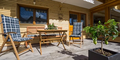 Rollstuhlgerechte Unterkunft - Oberbayern - Terrasse - FeWo Loisachgold