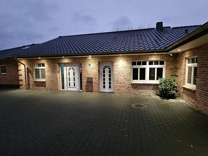 Rollstuhlgerechte Unterkunft - Unterkunftsart: Ferienhaus - Haus 1-abends - Stiftung Friedrich Wilhelm und Monika Kertz