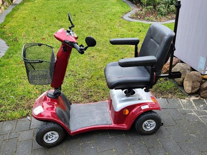 Rollstuhlgerechte Unterkunft - Unterkunftsart: Ferienhaus - Vierrad Kymco - Stiftung Friedrich Wilhelm und Monika Kertz