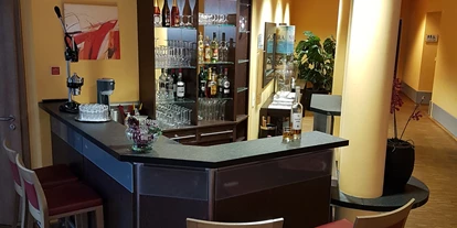 Rollstuhlgerechte Unterkunft - Pflegebett - Bar - Nashira Kurpark Hotel****
