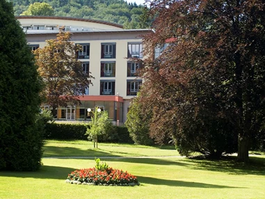 Rollstuhl-Urlaub: Behindertengerechtes Hotel am Kurpark - Nashira Kurpark Hotel****