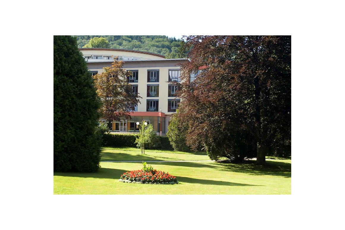 Rollstuhl-Urlaub: Behindertengerechtes Hotel am Kurpark - Nashira Kurpark Hotel****