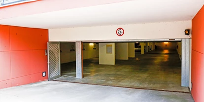 Rollstuhlgerechte Unterkunft - Pflegebett - Eingang Tiefgarage - Nashira Kurpark Hotel****