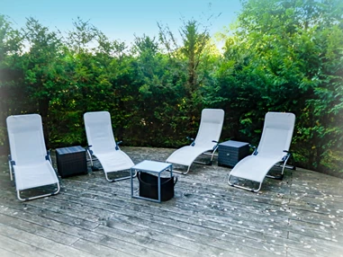 Rollstuhl-Urlaub: Freiluftterasse Sauna - Nashira Kurpark Hotel****