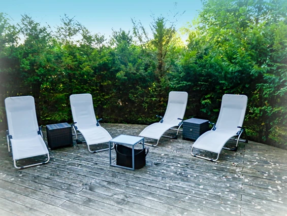 Rollstuhl-Urlaub: Freiluftterasse Sauna - Nashira Kurpark Hotel****