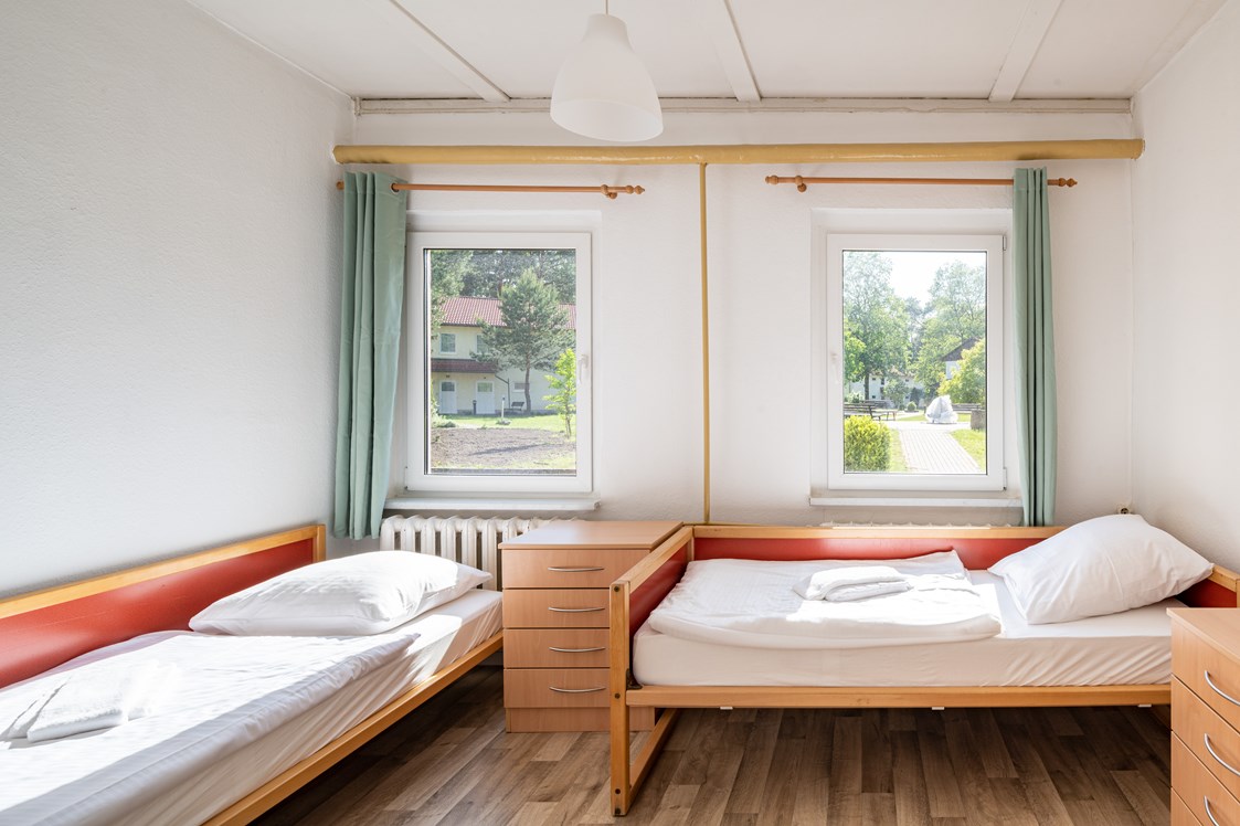 Rollstuhl-Urlaub: Schlafzimmer Beispiel Hostel - IDA Integrationsdorf Arendsee