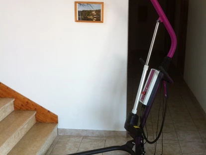 Rollstuhlgerechte Unterkunft - Unterkunftsart: Ferienhaus - Verschiedene Hillfsmittel sind im Haus - DeltaS Appartmani - Rollstuhl und Behindertengerechte Apartments Rab - Kroatien