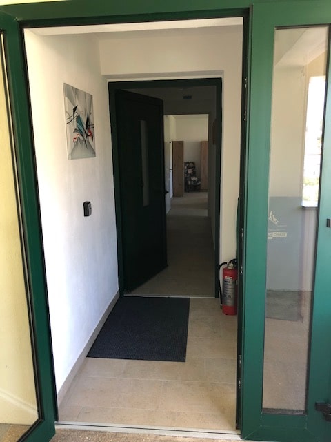 Rollstuhl-Urlaub: Wohnungseingang - DeltaS 2 - DeltaS Appartmani - Rollstuhl und Behindertengerechte Apartments Rab - Kroatien